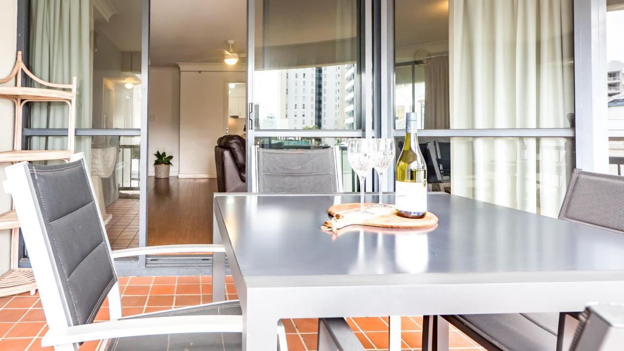 Victoria Square Apartments Gold Coast Exterior foto